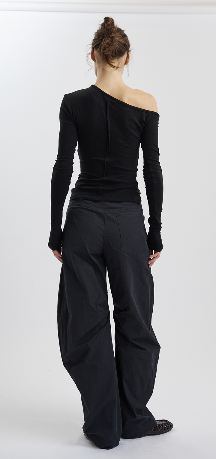 Papper long sleeved off shoulder tshirt - Black